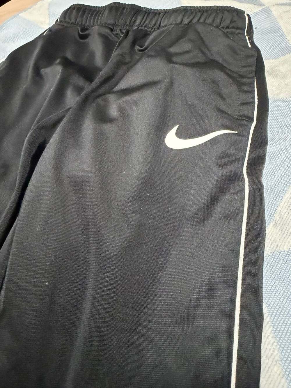 Nike Boys Black Track Pants Joggers with White Piping Size 6-7 Years